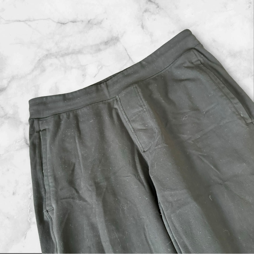 Lululemon Mens Black Joggers Sweatpants Pockets Drawstring Size Large Inseam 30”